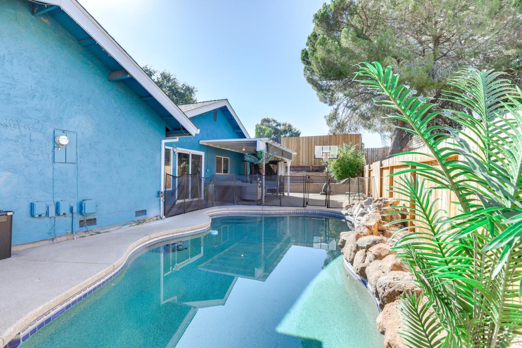 Sacramento Home With Pool Near Dtwn Pets Welcome! Esterno foto